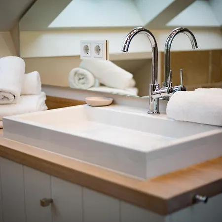 Sterntaucher * Vesterland